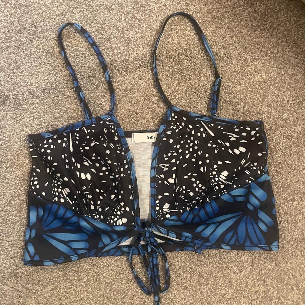 Butterfly Open Front Top